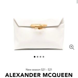 BRAND NEW Alexander McQueen Soft Ivory nappa leather Sculptural Pouch